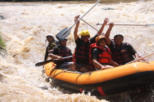 Rafting Sungai Elo - Sinayang Adventure - 0881.2870.354